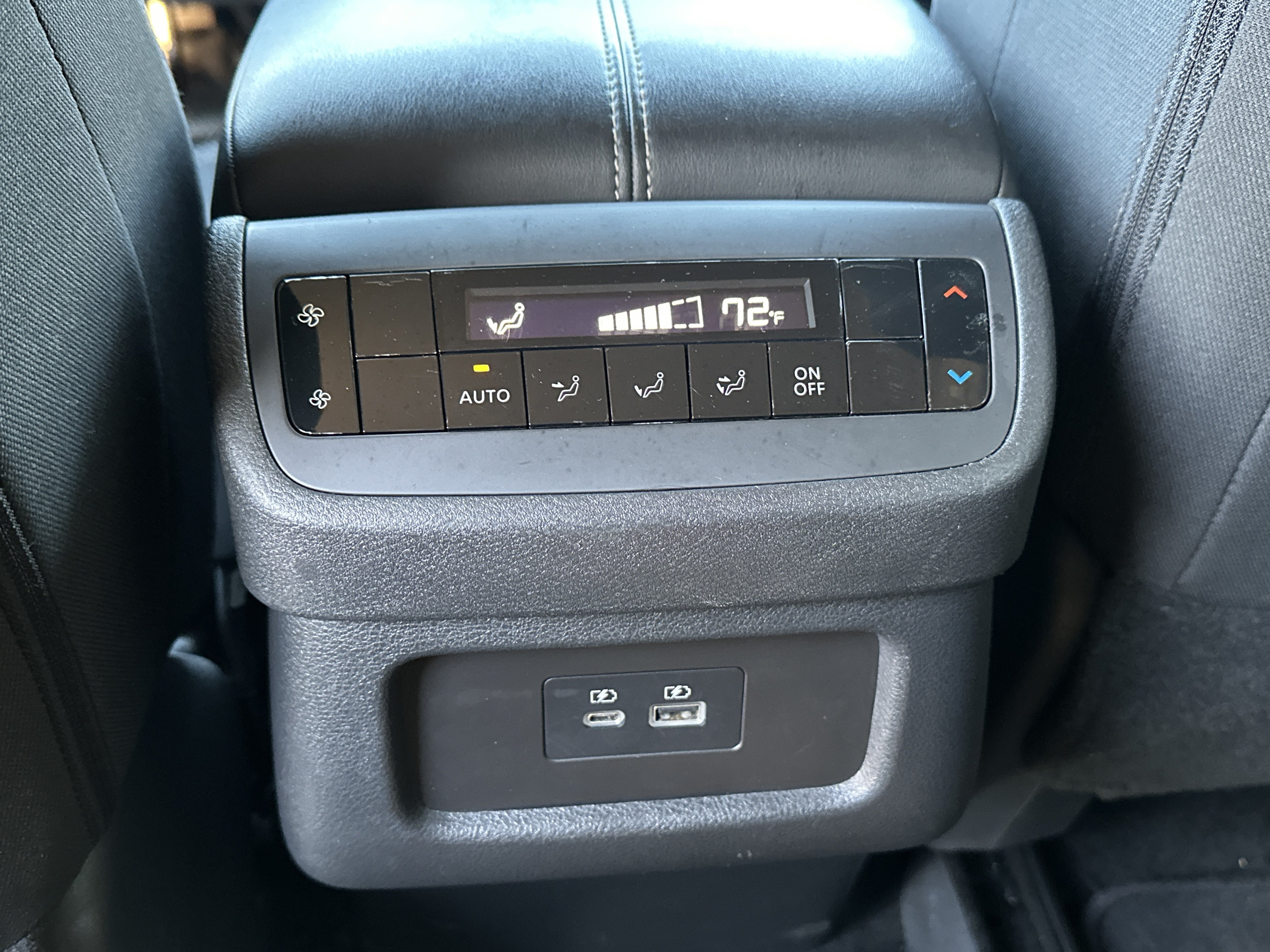 Used 2025 Nissan Pathfinder SV AWD/4WD image 21
