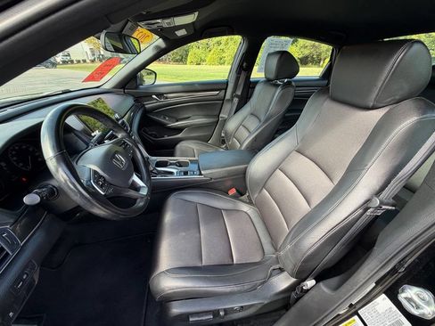 Used 2022 Honda Accord Sport image 11