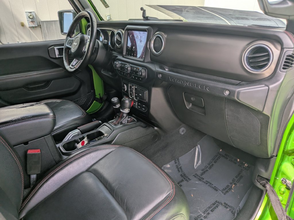 Used 2019 Jeep Wrangler Unlimited Rubicon w/ Dual Top Group AWD/4WD image 13