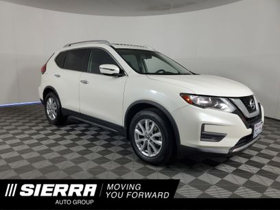 Used 2017 Nissan Rogue SV