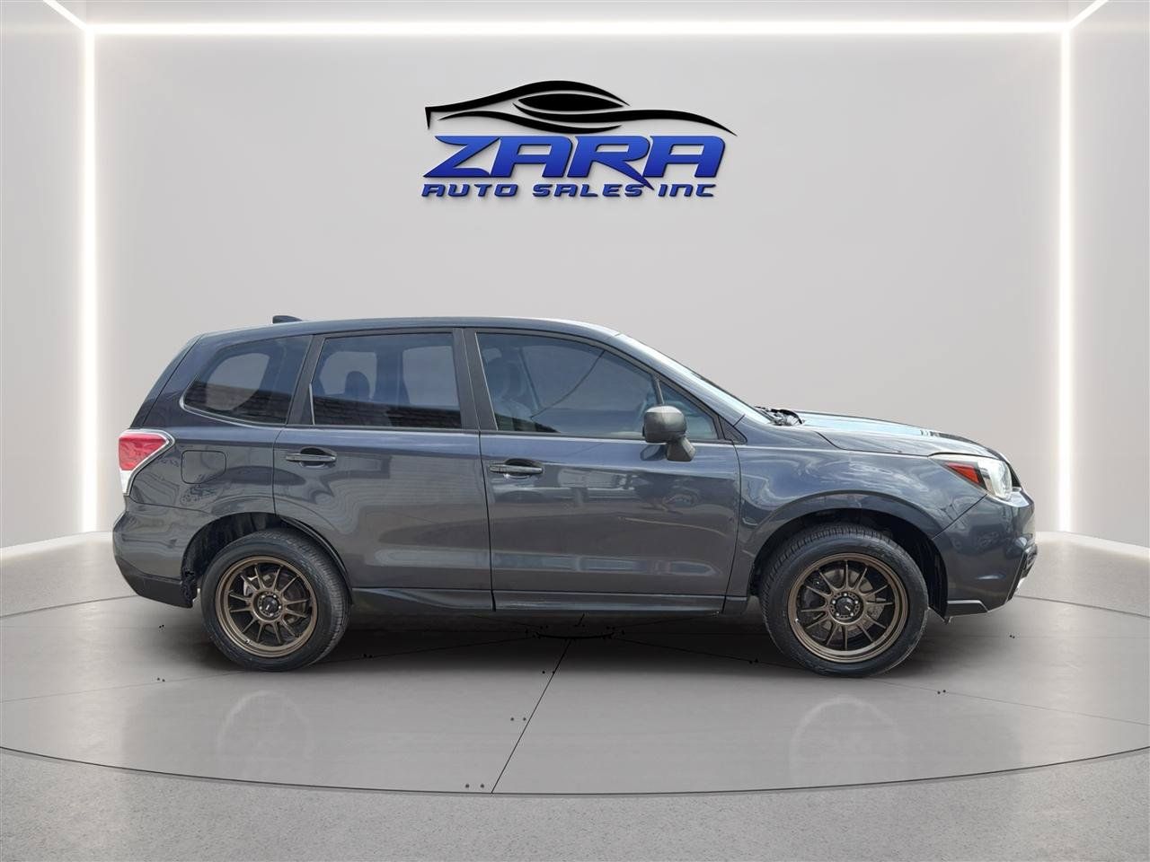 Used 2017 Subaru Forester 2.5i AWD/4WD image 8