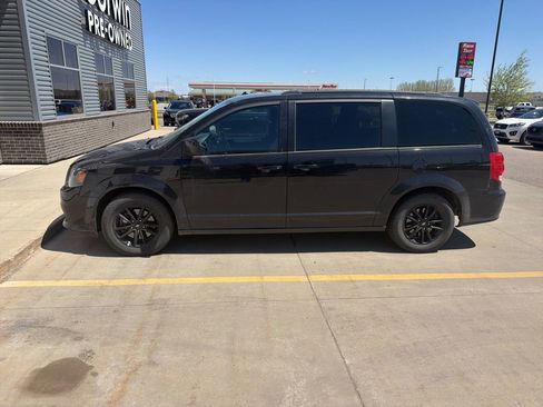 Used 2019 Dodge Grand Caravan GT FWD image 4