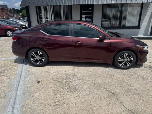 Used 2021 Nissan Sentra SV FWD image 8