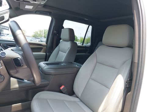 Used 2023 Chevrolet Tahoe LT w/ LT Signature Plus Package AWD/4WD image 15