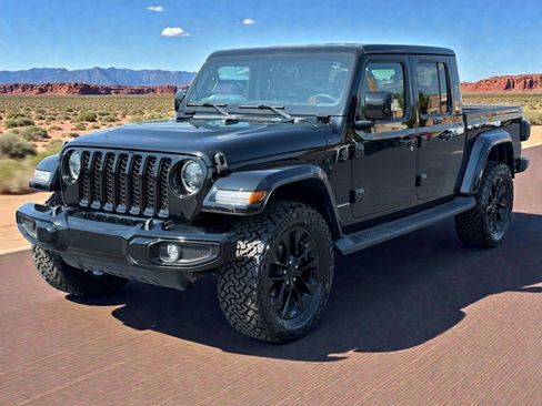 Used 2023 Jeep Gladiator Overland AWD/4WD image 4