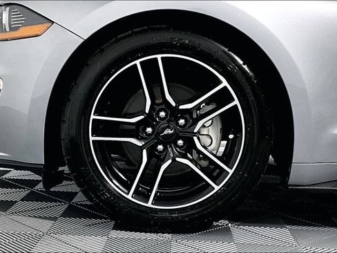 Used 2021 Ford Mustang Premium RWD image 8
