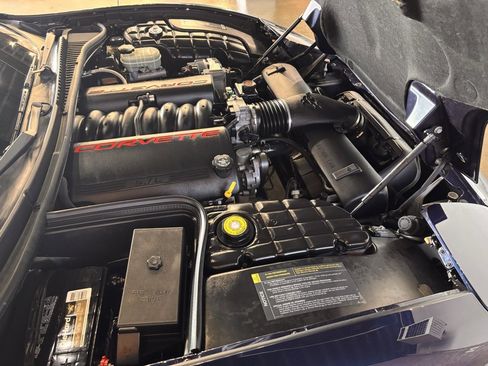 Used 2001 Chevrolet Corvette Convertible w/ Preferred Equipment Group2 image 26