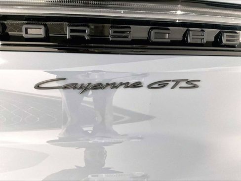 Used 2025 Porsche Cayenne GTS image 36