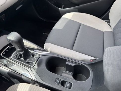 Used 2023 Toyota Corolla LE FWD image 21