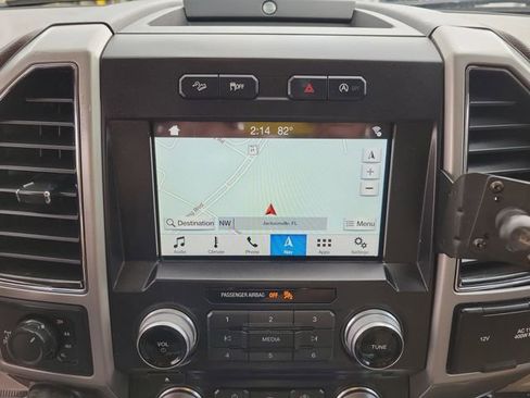 Used 2018 Ford F150 Lariat w/ Equipment Group 502A Luxury image 33