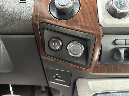 Used 2015 Ford F350 Lariat w/ Chrome Package image 18