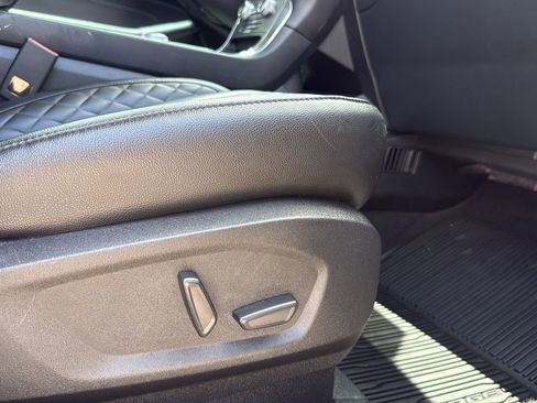 Used 2023 Ford Edge Titanium AWD/4WD image 24