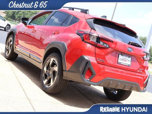Used 2025 Subaru Crosstrek 2.5i Limited AWD/4WD image 4