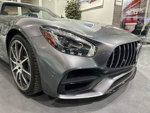 Used 2019 Mercedes-Benz AMG GT Roadster image 21