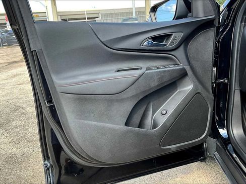 Certified 2023 Chevrolet Equinox RS image 37