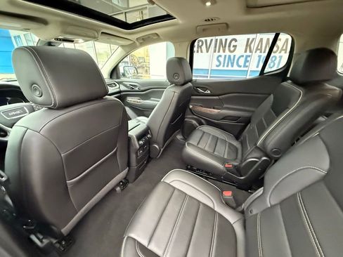 Used 2021 GMC Acadia Denali w/ Denali Ultimate Package image 9