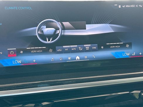 Certified 2024 BMW X5 M60i AWD/4WD image 16