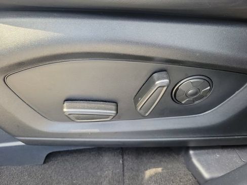 Used 2025 Ford Explorer ST RWD image 22