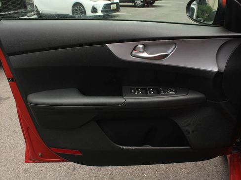Used 2024 Kia Forte LXS FWD image 15