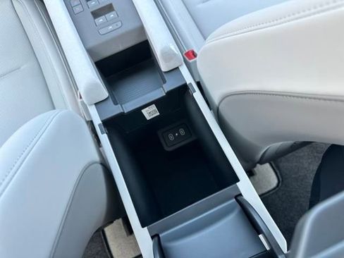 New 2025 Hyundai Ioniq 6 SEL image 28