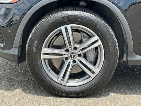 Used 2020 Mercedes-Benz GLC 300 4MATIC image 11