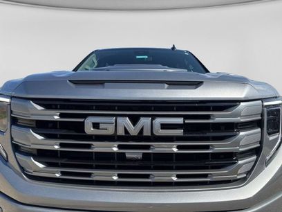 New 2026 GMC Sierra 1500 Elevation w/ Elevation Premium Package
