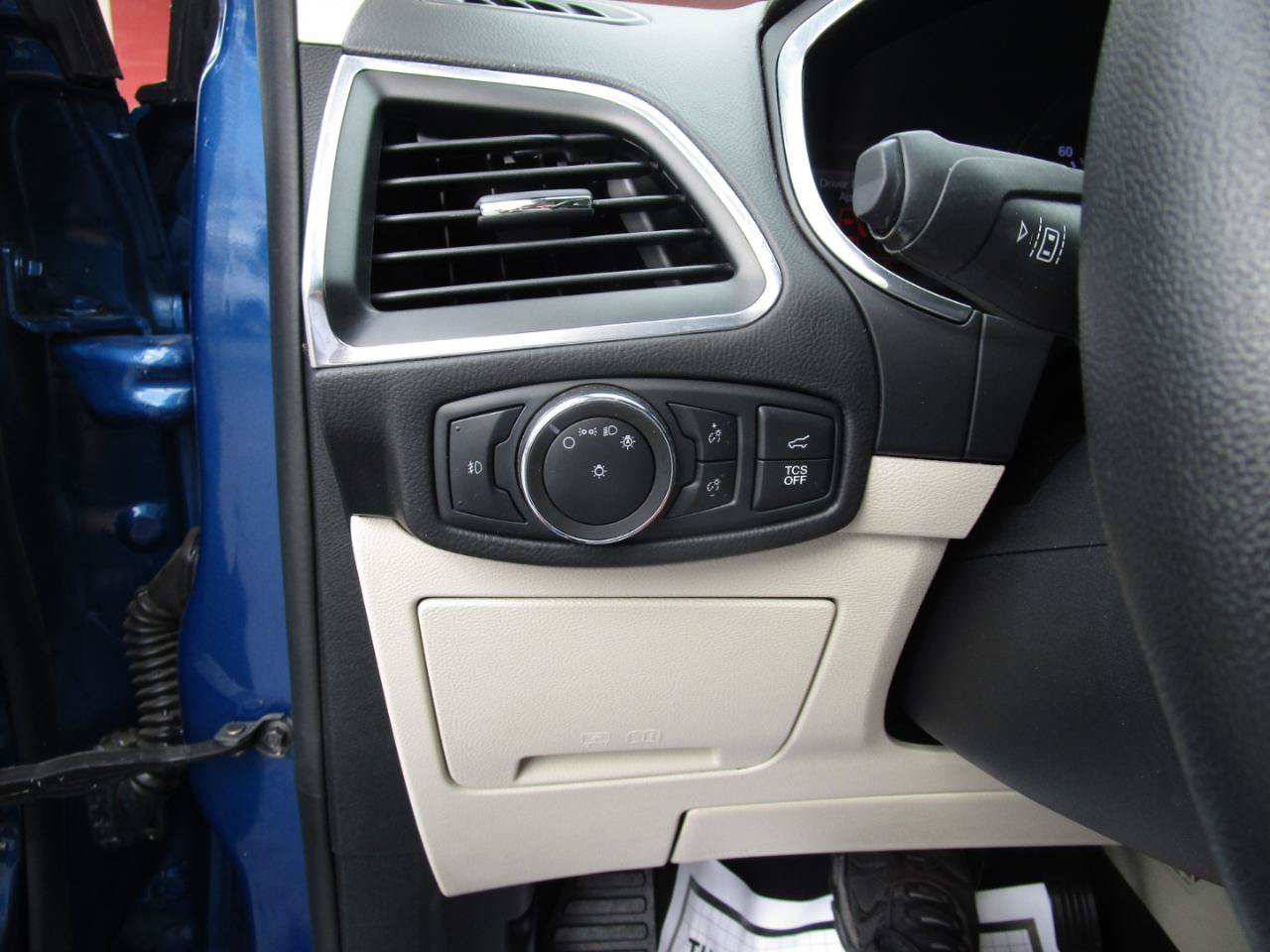 Used 2021 Ford Edge Titanium w/ Cargo Accessory Package FWD image 17