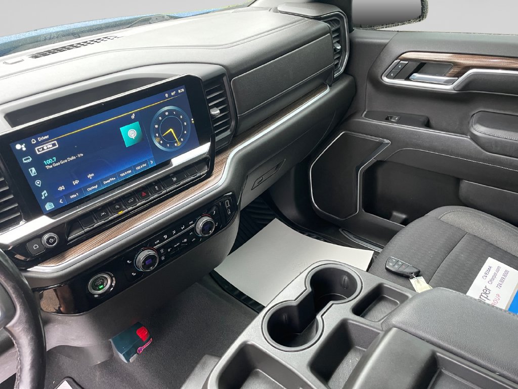Used 2022 Chevrolet Silverado 1500 RST w/ LPO, Dark Essentials Package AWD/4WD image 32