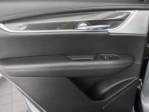 Used 2023 Cadillac XT6 Sport AWD/4WD image 19