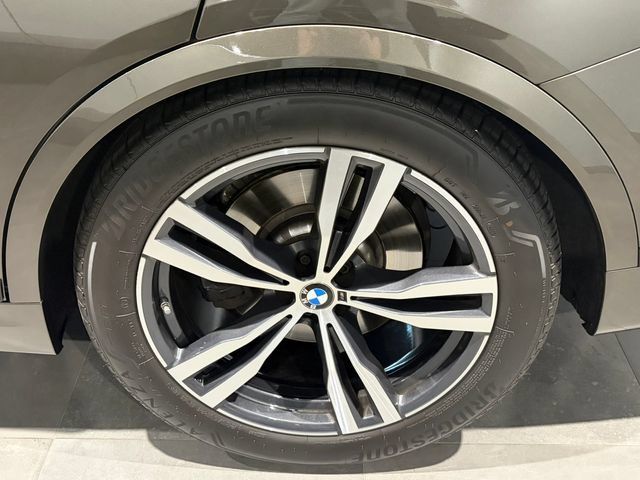 New 2026 BMW X7 xDrive40i w/ M Sport Package AWD/4WD image 10