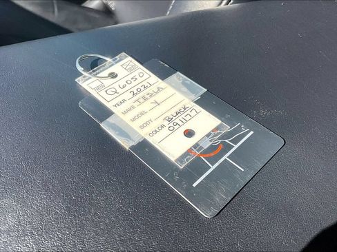 Used 2021 Tesla Model Y Long Range AWD/4WD image 11