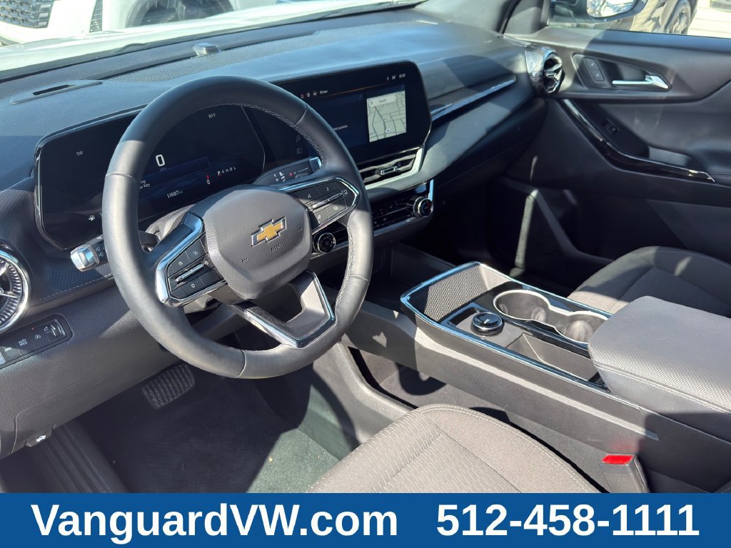 Used 2026 Chevrolet Equinox LT AWD/4WD image 8