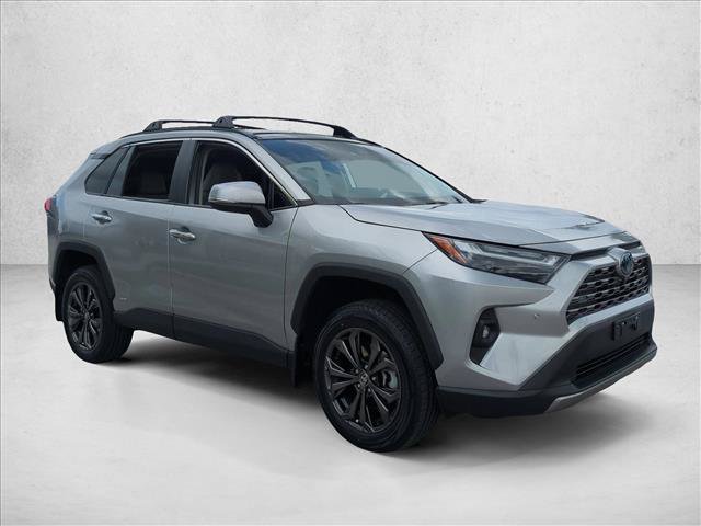 Certified 2022 Toyota RAV4 Limited AWD/4WD image 3