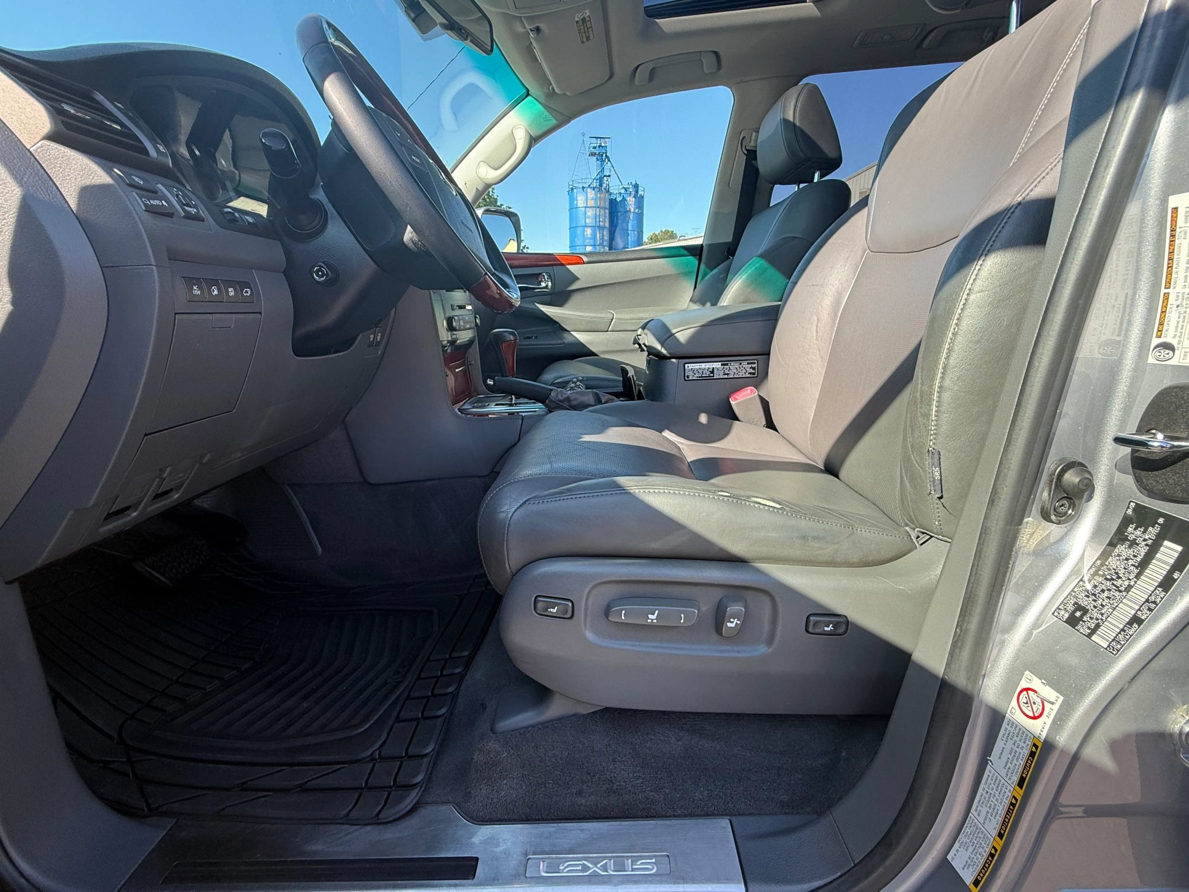 Used 2009 Lexus LX 570 4WD image 21
