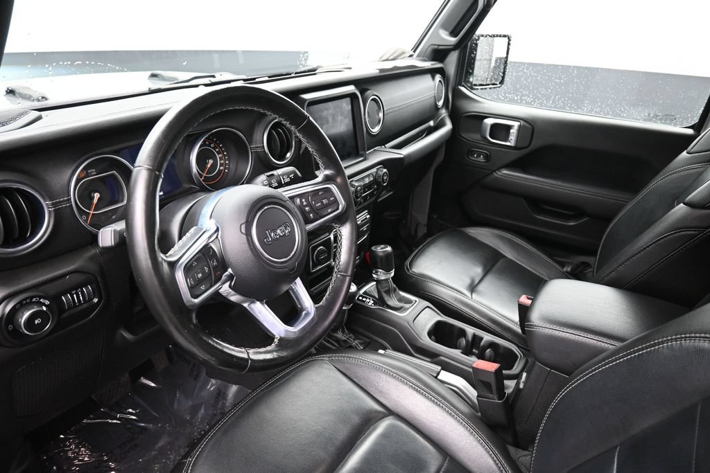 Used 2020 Jeep Wrangler Unlimited Sahara AWD/4WD image 21