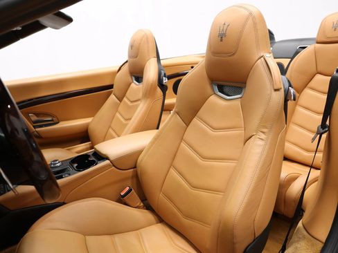 Used 2019 Maserati GranTurismo Sport image 15