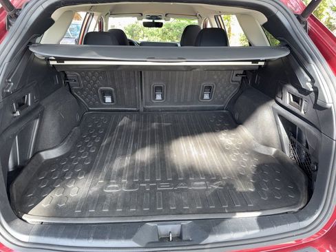 Used 2022 Subaru Outback Premium image 23