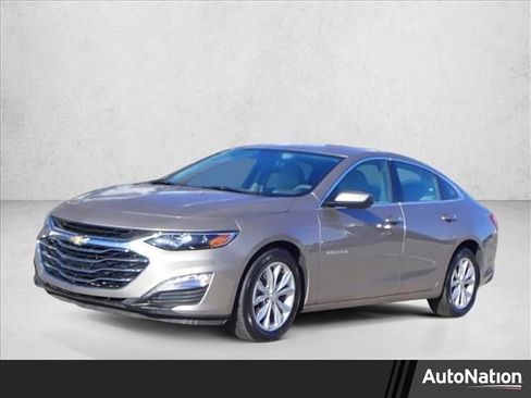 Used 2025 Chevrolet Malibu LT image 1