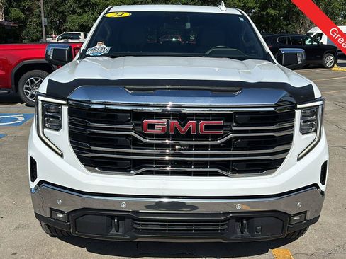 Used 2024 GMC Sierra 1500 SLT w/ SLT Premium Plus Package AWD/4WD image 2