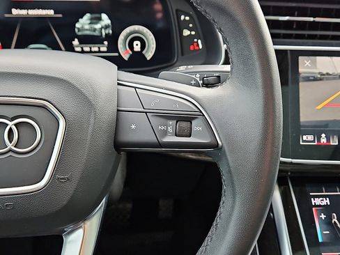 Used 2023 Audi Q7 2.0T Premium Plus w/ Premium Plus Package image 19