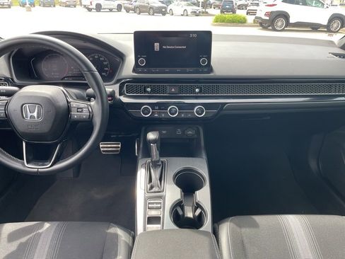 Used 2023 Honda Civic Sport image 11