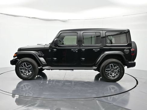 New 2026 Jeep Wrangler Unlimited Sahara AWD/4WD image 8