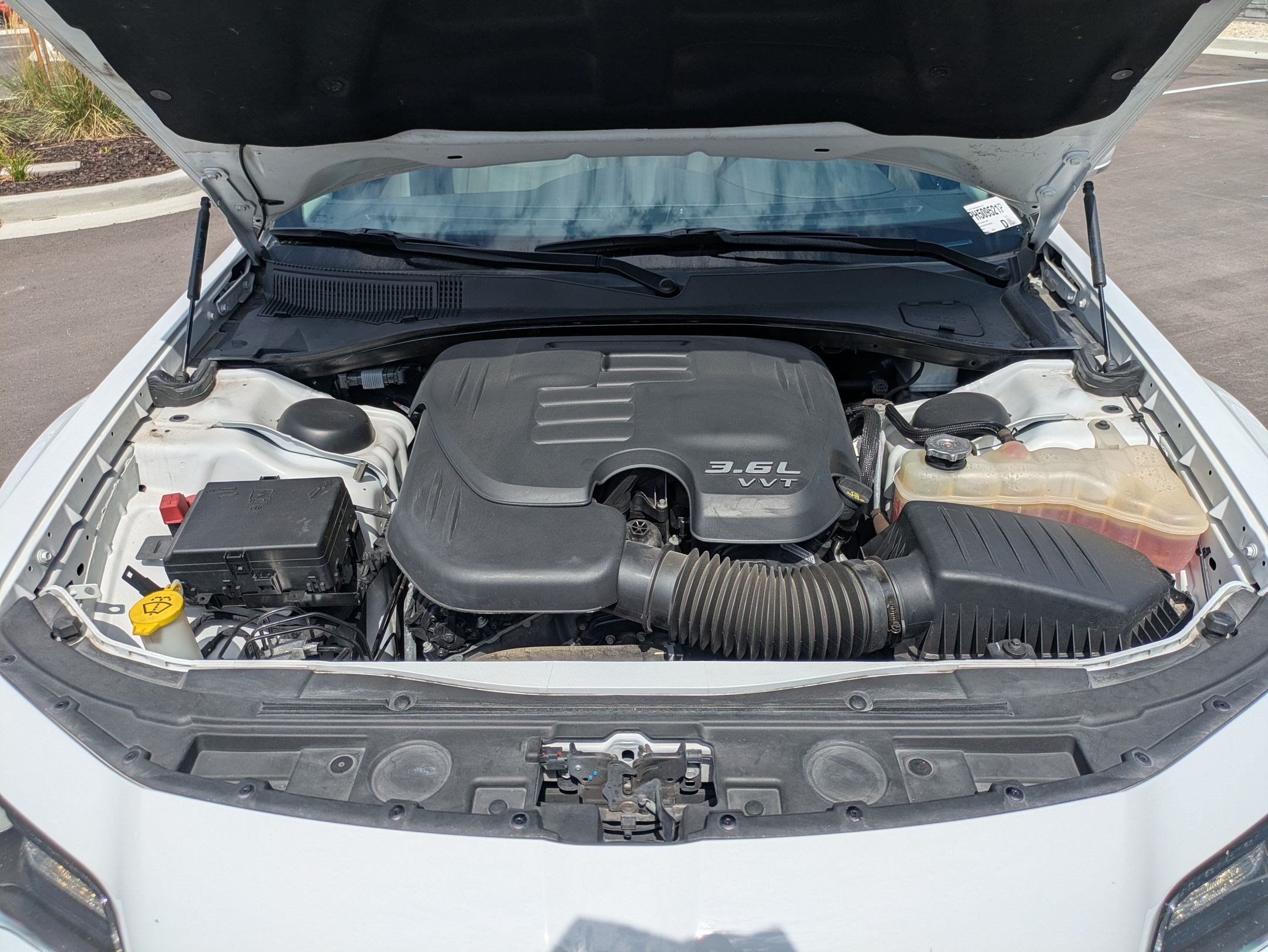 Used 2023 Chrysler 300 Touring L w/ Safetytec Plus Group RWD image 32