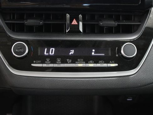Used 2024 Toyota Corolla LE FWD image 18