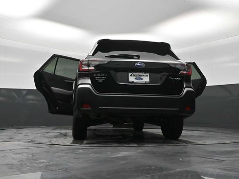 Used 2024 Subaru Outback Premium image 30