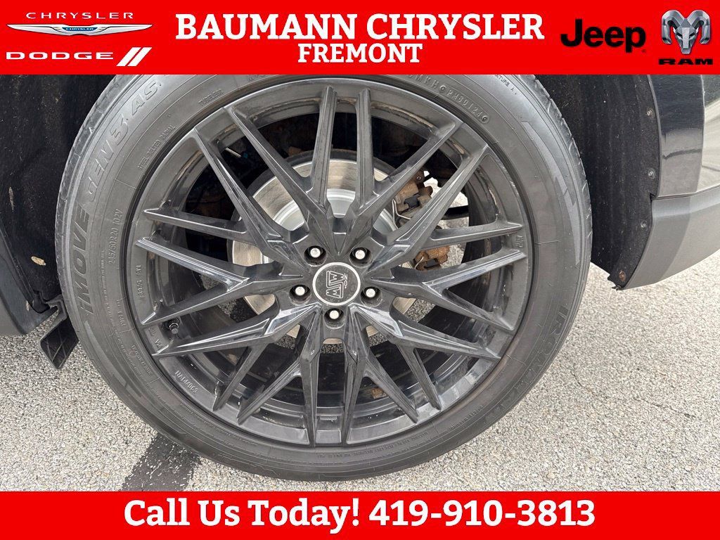 Used 2016 Ford Edge Titanium w/ Equipment Group 301A AWD/4WD image 21