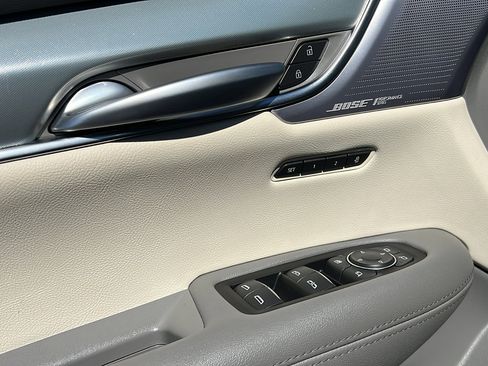 Used 2023 Cadillac XT5 Premium Luxury image 16