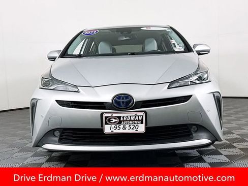 Used 2022 Toyota Prius XLE image 2