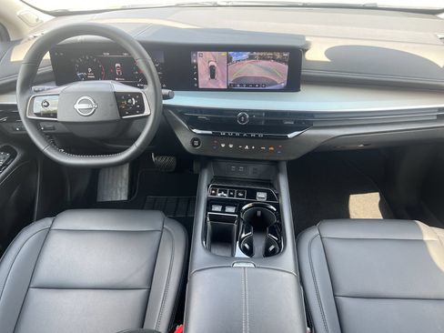 Certified 2025 Nissan Murano SL w/ Cargo Package AWD/4WD image 3