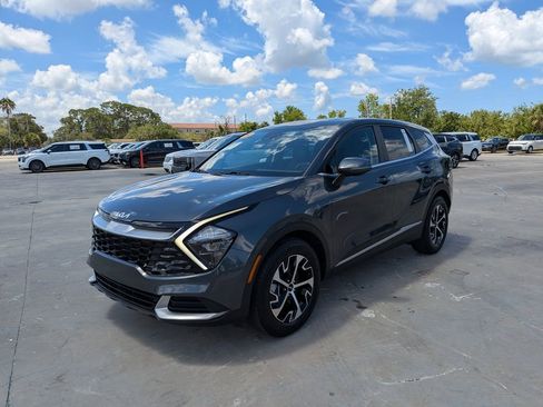 Certified 2023 Kia Sportage EX FWD image 4